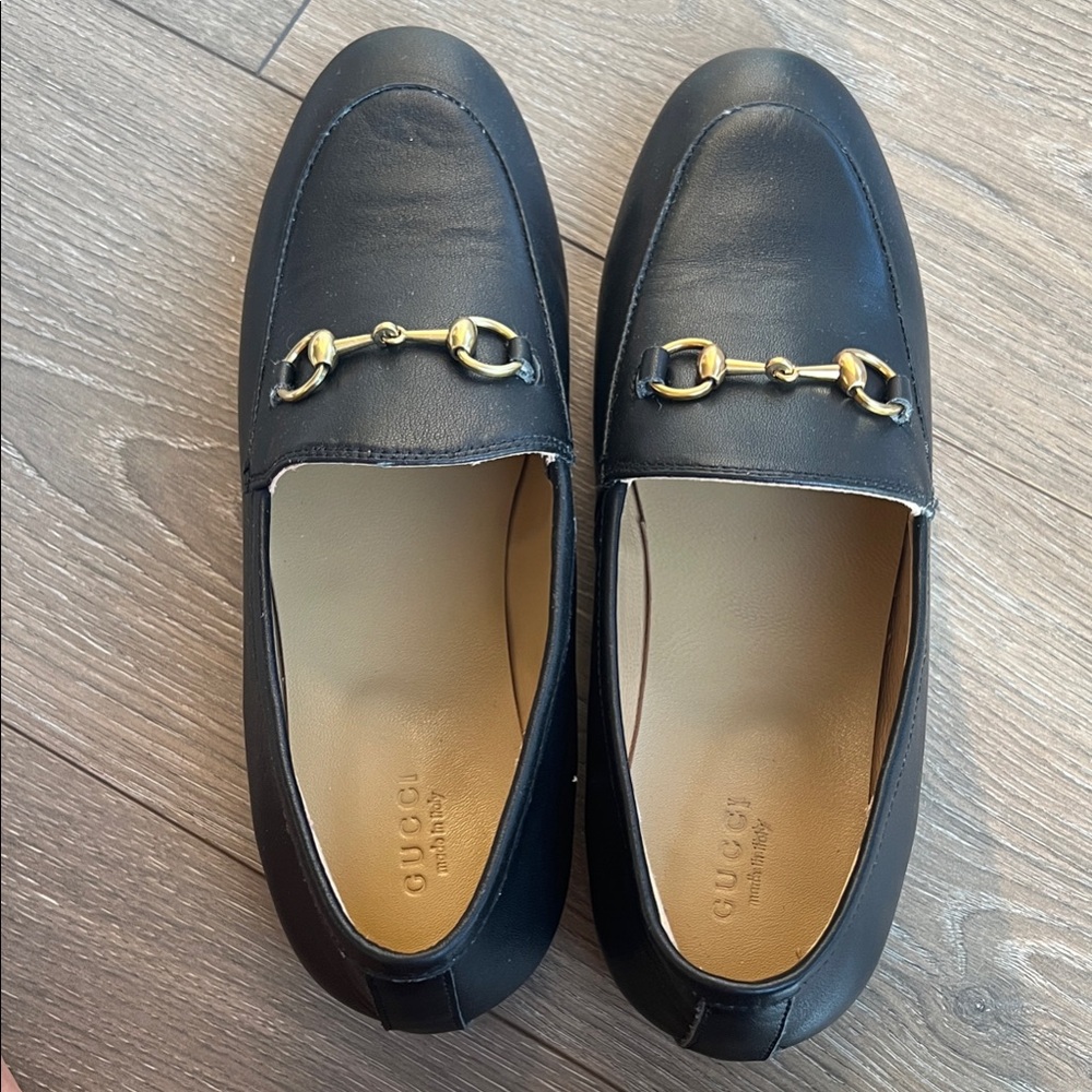 Gucci Black Leather Loafers with Gold Detail